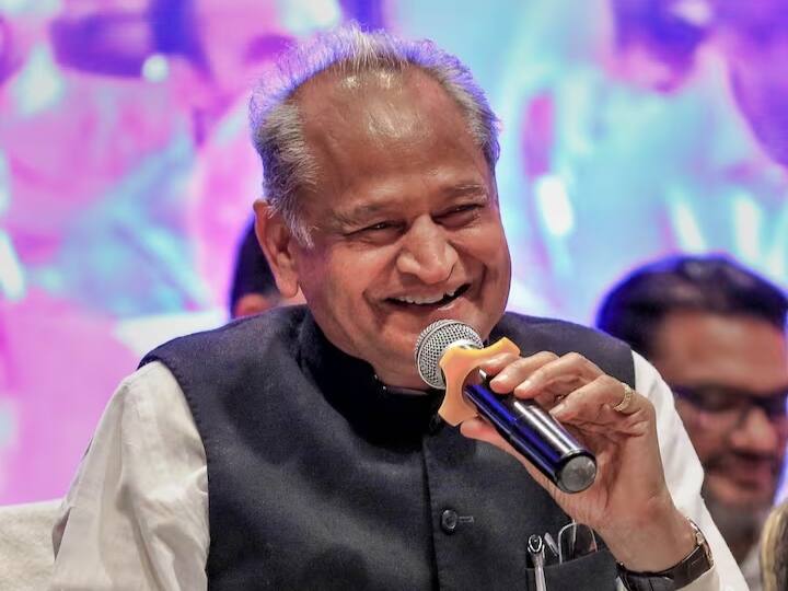 Rajasthan After The Tweet Of CM Ashok Gehlot  meeting to be held in Delhi postponed Ann Rajasthan Politics: सीएम गहलोत के ट्वीट के बाद राजस्थान पर दिल्ली में होने वाली बड़ी बैठक टली, अब दो जुलाई को होगी मीटिंग