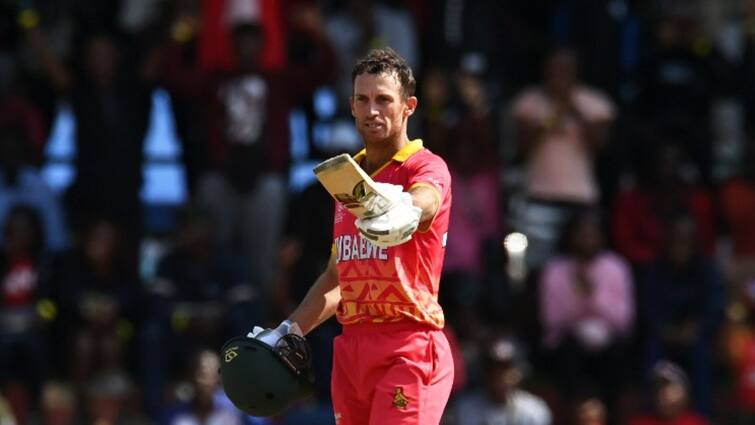 CWC Qualifiers: Sean Williams star as Zimbabwe beat Oman by 14 runs to hold top spot CWC Qualifiers: জয়ের ধারা অব্যাহত, উইলিয়ামসের ব্যাটে ভর করে ওমানকে হারাল জিম্বাবোয়ে