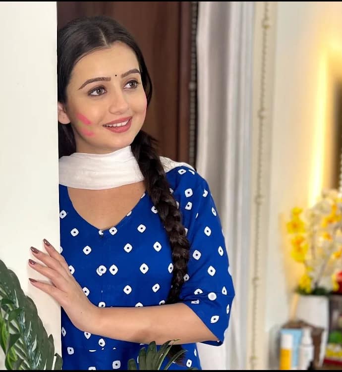 चाहत के एक्टिंग करियर की बात करें तो उन्होंने पवित्र बंधन शो से डेब्यू किया था. एक्टिंग की दुनिया में कदम रखने से पहले चाहत ने बालाजी ग्रुप से इंदौर में ही ट्रेनिंग ली थी. उसके बाद उन्होंने मुंबई का रुख किया.