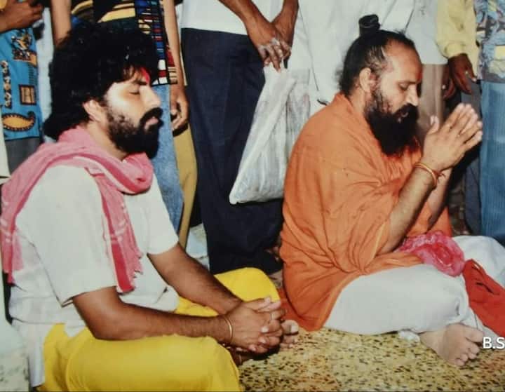 સૌરાષ્ટ્ર અને કચ્છમાં આગામી 48 કલાક ભારેથી અતિ ભારે વરસાદની આગાહીને ધ્યાને રાખી ગાયત્રી આશ્રમના પૂજ્ય લાલબાપુ એ ભક્તો હેરાનના થાય તે માટે ગુરુપૂર્ણિમા ઉત્સવ ઉજવવાનું મોકુફ રાખ્યું છે.