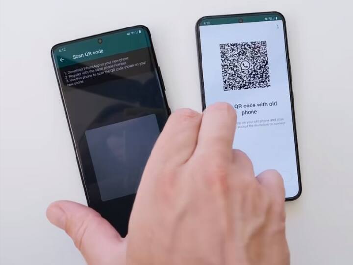 WhatsApp now allows transferring chat history between devices on same operating system WhatsApp QR Code chat transfe WhatsApp QR Code : व्हॉट्सॲपचं नवं फिचर! चॅट ट्रान्सफर करणं झालं सोपं, क्यूआर कोडचा 'असा' करा वापर