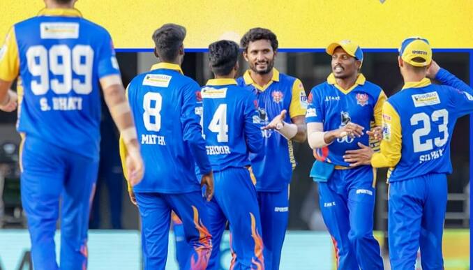 கோவை அணி புள்ளிப்பட்டியலில் முதலிடத்தில் இருப்பதுடன் பிளே ஆப் சுற்றுக்கு முன்னேறியுள்ளது. 2வது இடத்தில் நெல்லையும், 3 வது இடத்தில் திண்டுக்கல்லும், 4 வது இடத்தில் மதுரையும், 5 வது இடத்தில் சேப்பாக்கமும் உள்ளது