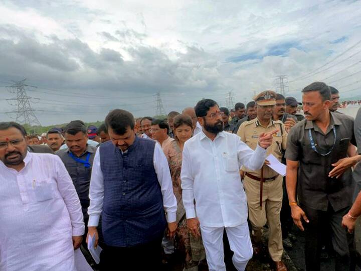 Maharashtra Chief Minister Eknath Shinde and Deputy Chief Minister Devendra Fadnavis visited the site where the passenger bus met with an accident. (Source: PTI)