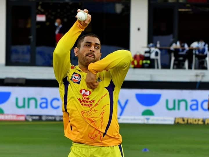 MS Dhoni: नेट्स में धोनी की गेंदबाजी का सामना करना सबसे मुश्किल काम, सुरेश रैना ने बताई इसके पीछे बड़ी वजह