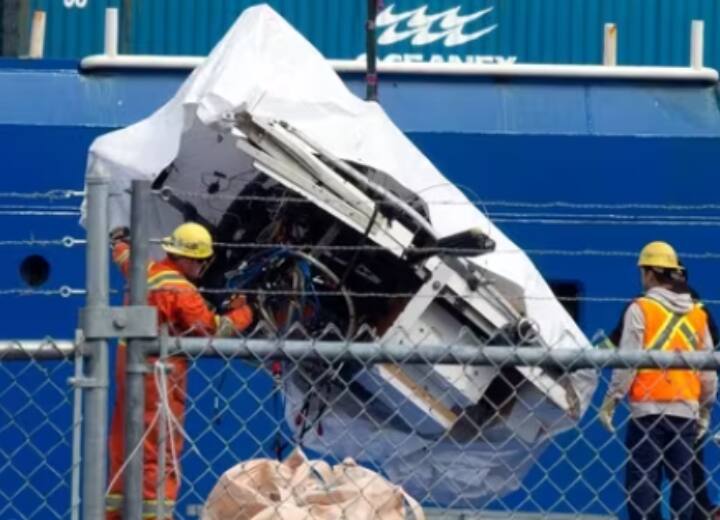 Titanic Submarine Accident: लापता टाइटन पनडुब्बी के मलबे को खोजने वाली टीम ने मांगी माफी, जानें वजह Titanic Submarine Accident The team that found the wreckage of the missing Titan submarine apologized Titanic Submarine Accident: लापता टाइटन पनडुब्बी के मलबे को खोजने वाली टीम ने मांगी माफी, जानें वजह