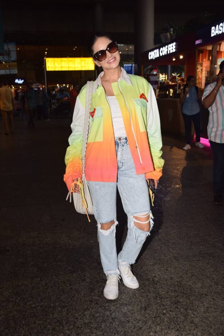 চলতি বছরের মে মাসে মুক্তি পেয়েছে অনুরাগ কাশ্যপ পরিচালিত 'কেনেডি'। 'কান ফিল্ম ফেস্টিভ্যাল'-এ এই ছবি দেখানো হয়।