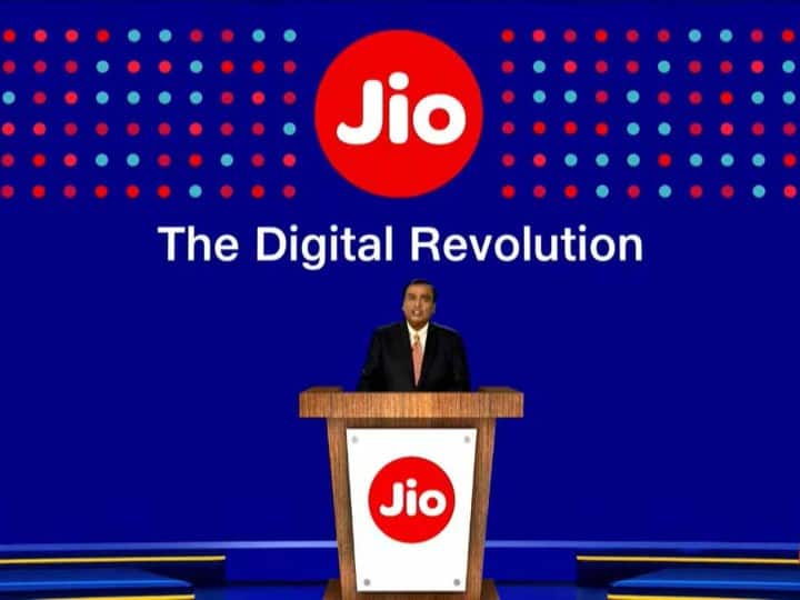 Mukesh Ambani RIL Shareholders Credited Jio Financial Services Shares In Demat Account Jio Financial Shares: रिलायंस के शेयरधारकों को मिली सौगात, आ गए डिमैट खाते में जियो फाइनेंशियल के शेयर्स