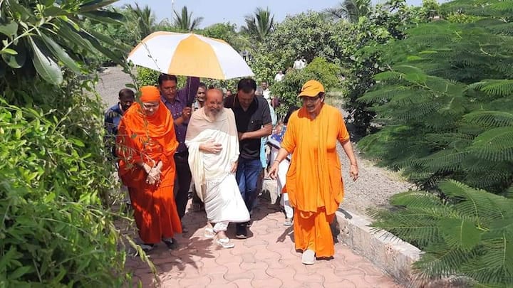 દર વર્ષે લાખો ભક્તો ગુરુપૂર્ણિમાના પાવન દિવસે દિવસે પૂજ્ય લાલબાપુના દર્શન માટે આવે છે.