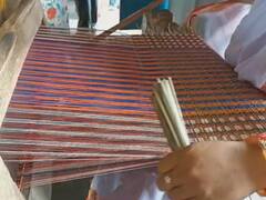 जमशेदपुर के सुदूर क्षेत्र की महिलाएं कर रहीं कमाल, इनकी बनाई घास की चटाई की पूरे भारत में डिमांड