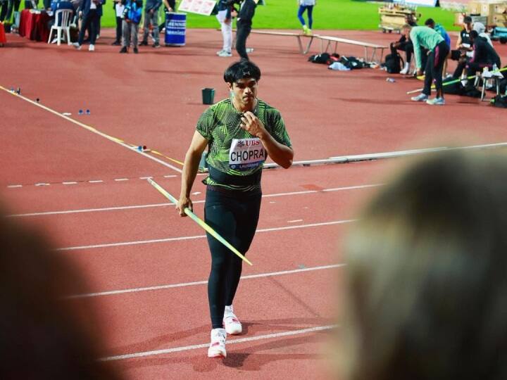 नीरज चोपड़ा ने चोट से वापस आने के बाद लुसाने डायमंड लीग में 87.66 मीटर का थ्रो करने के साथ गोल्ड मेडल को अपने नाम किया. नीरज ने अपने खेल से दिखाया कि पूरी तरह से फिट होकर वापस लौटे हैं.