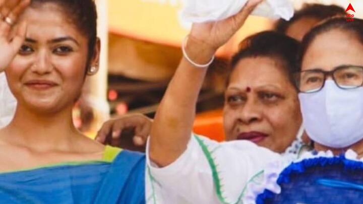 এদিন সিজিও কমপ্লেক্সে ঢোকার সময় তাঁকে প্রশ্ন করা হয়, 'কুন্তলকে চেনেন?' সাংবাদিকদের প্রশ্নের উত্তর এড়ান সায়নী।