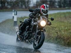 Best Bikes For Rainy Season : पावसाळ्यात बाईक शौकिनांच्या आवडत्या बाईक कोणत्या? जाणून घ्या...