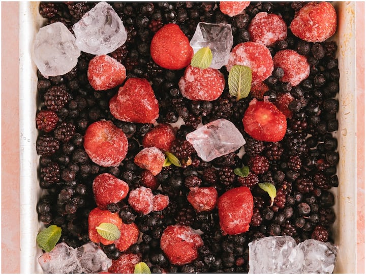 Frozen Strawberries Contaminated Hepatitis A Strawberries: ఫ్రీజింగ్ చేసిన స్ట్రాబెర్రీల వల్ల హెపటైటిస్ A, ప్యాకెట్స్ రీకాల్ చేసిన సంస్థలు