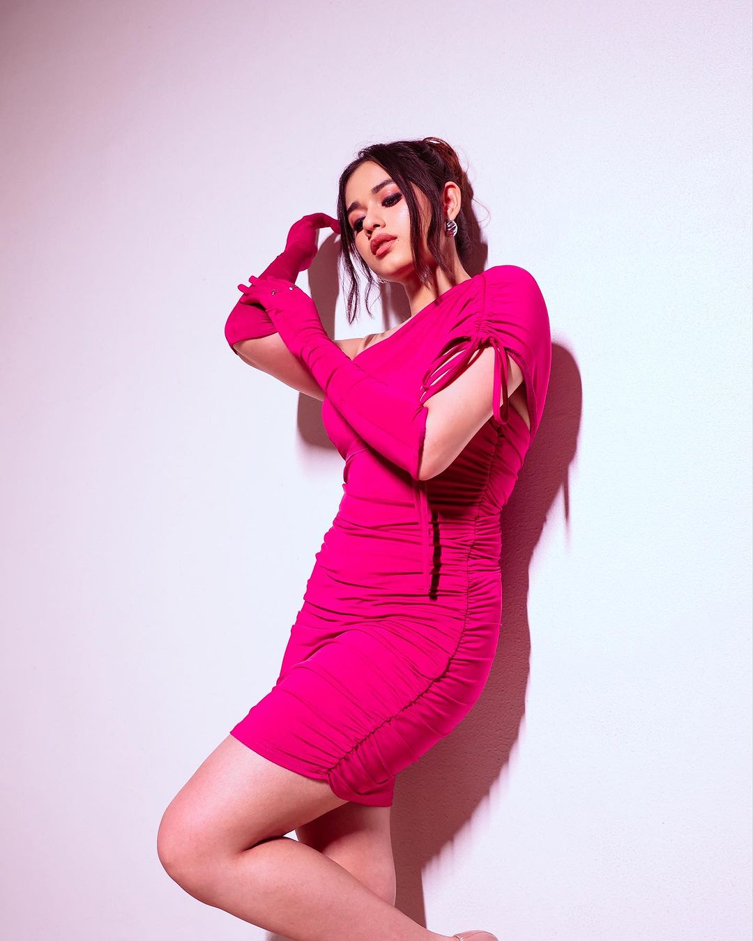 Jannat Zubair Dons A Glam Diva Look In A Red Hot Backless Dress