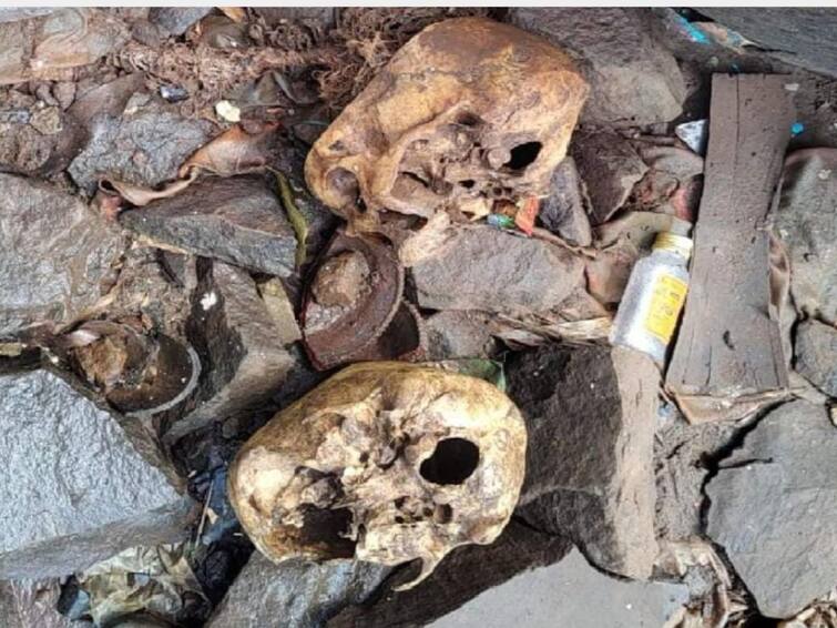 kolhapur crime four human skulls were found simultaneously in Dudhganga river basin kagal taluka kolhapur maharashtra news update Kolhapur Crime: दुधगंगा नदीपात्रात एकाचवेळी चार मानवी कवट्या सापडल्याने खळबळ; अघोरी कृत्य की घातपात? याबाबत तर्कवितर्क