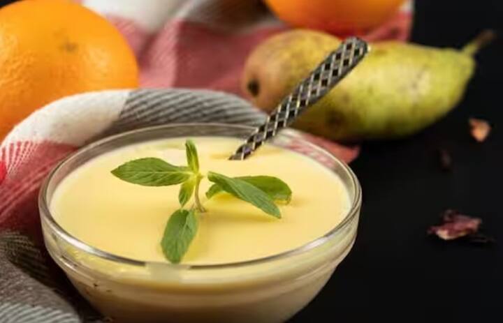 ਕੁਝ ਸਮੱਗਰੀਆਂ ਨਾਲ ਬਣੀ ਇਸ ਮਿੱਠੇ ਨੂੰ ਰਾਤ ਦੇ ਖਾਣੇ ਤੋਂ ਬਾਅਦ ਮਿਠਾਆਈ ਦੇ ਤੌਰ 'ਤੇ ਵੀ ਪਰੋਸਿਆ ਜਾ ਸਕਦਾ ਹੈ। ਤੁਸੀਂ ਰੈਸਿਪੀ ਦੇ ਵਿੱਚ ਬਦਲਾਅ ਕਰ ਸਕਦੇ ਹੋ ਅਤੇ ਆਪਣੇ ਸੁਆਦ ਅਨੁਸਾਰ ਹੋਰ ਫਲ ਵੀ ਸ਼ਾਮਲ ਕਰ ਸਕਦੇ ਹੋ।