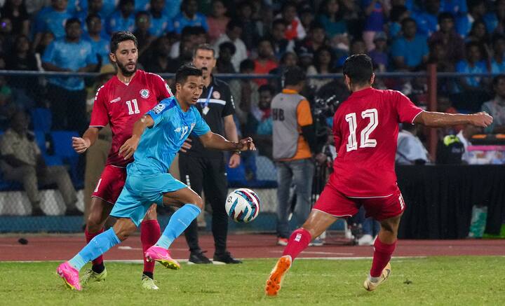 போட்டி தொடங்கியது முதலே இந்தியா- லெபனான் அணிகள் எதிரணியை கோல் அடிக்க விடாமல் தடுப்பாட்டத்தில் விளையாடியது.