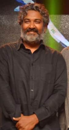 தென்னிந்திய திரையுலகில் முன்னணி இயக்குநர்களில் ஒருவர் ராஜமௌலி.