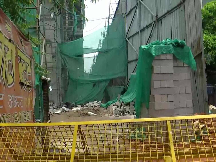 Labourer Electrocution Death Under Construction Building Lok Nayak Jai Prakash Hospital Labourer Electrocuted To Death In Under-Construction Building At Delhi Hospital