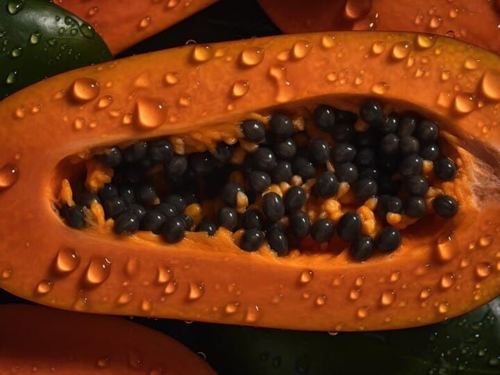 Benefit of eating papaya on empty stomach इस टाइम पपीता खाने से सेहत को मिलते हैं खूब फायदे...कई गंभीर रोगों का खतरा हो सकता है कम