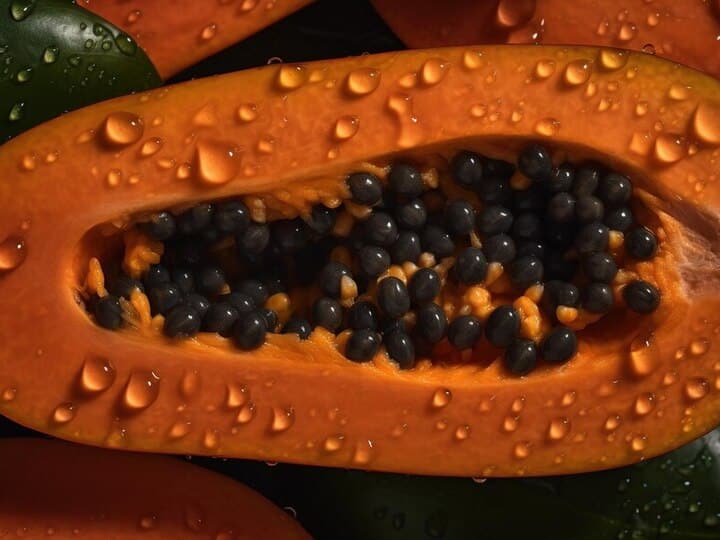 Benefit of eating papaya on empty stomach इस टाइम पपीता खाने से सेहत