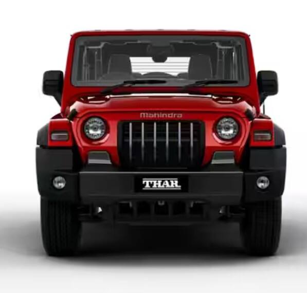 ਇਸ ਲਿਸਟ 'ਚ ਅਗਲਾ ਨਾਂ ਮਹਿੰਦਰਾ ਥਾਰ ਆਫ-ਰੋਡ SUV ਦਾ ਹੈ। ਇਸ ਨੂੰ 4X4 ਅਤੇ 4X2 ਵਿਕਲਪਾਂ ਨਾਲ ਖਰੀਦਿਆ ਜਾ ਸਕਦਾ ਹੈ। ਕਾਰ ਤਿੰਨ ਇੰਜਣ ਵਿਕਲਪਾਂ ਦੇ ਨਾਲ ਉਪਲਬਧ ਹੈ। ਇਸ ਦੇ 4X4 ਵੇਰੀਐਂਟ ਦੀ ਸ਼ੁਰੂਆਤੀ ਕੀਮਤ 13.87 ਲੱਖ ਰੁਪਏ ਐਕਸ-ਸ਼ੋਰੂਮ ਹੈ।