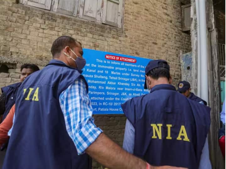 NIA raids Phulwari Sharif and Darbhanga one arrested link with ISI NIA Action: फुलवारी शरीफ और दरभंगा में एनआईए ने की छापेमारी, एक गिरफ्तार, आईएसआई से जुड़ा है लिंक