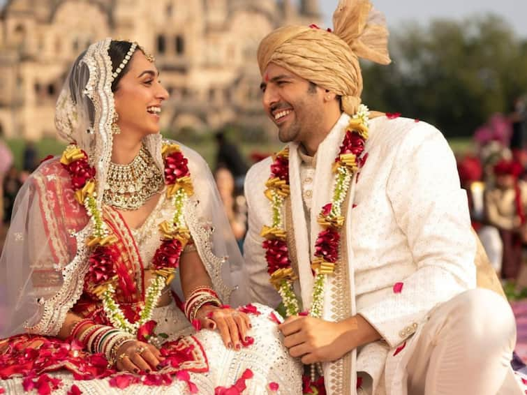 Satyaprem Ki Katha Box Office Collection Day 3: Kartik Aaryan, Kiara Advani's Film Shows Impressive Growth On Saturday By Collecting 10 Cr Satyaprem Ki Katha Box Office Day 3: Kartik Aaryan, Kiara Advani's Film Shows Impressive Growth On Saturday By Collecting 10 Cr