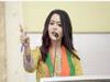 Amruta Fadnavis : अमृता फडणवीसांच्या ट्विटवर आक्षेपार्ह कमेंट, माहिती मिळताच पोलिसांनी 'सीए'ला ठोकल्या बेड्या