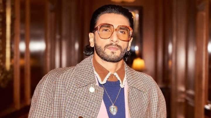 ৬ জুলাই, ১৯৮৫ সাল। এই দিনেই জন্মেছিলেন রণবীর সিংহ।
