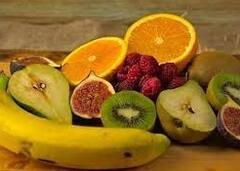 Fruits In Rainy Season: વરસાદની સિઝનમાં આ 5 ફળનું અચૂક કરો સેવન, ગજબ થશે ફાયદા