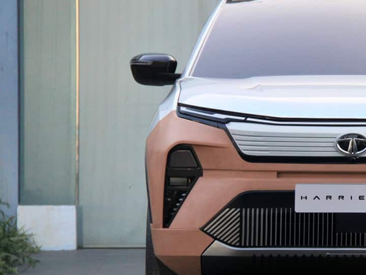 Tata motor revealed its tata harrier electric suv check the details here Tata Harrier EV: टाटा ने अपनी पॉपुलर एसयूवी हैरियर के इलेक्ट्रिक वर्जन की दिखाई झलक, इस दमदार गाड़ी को देगी टक्कर