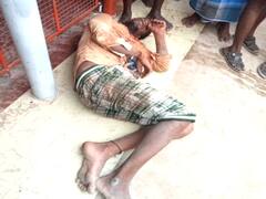 மயிலாடுதுறை அருகே அரசு பேருந்தை முந்த முயன்ற  மினி பேருந்து; கீழே விழுந்த பயணி படுகாயம்