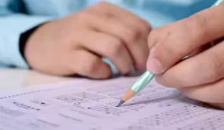 SSC MTS & Havaldar Recruitment 2023: Application process, date and age limit SSC MTS & Havaldar Recruitment 2023: ਐਸਐਸਸੀ ਤੇ ਐਮਟੀਐਸ ਤੇ ਹੌਲਦਾਰ ਦੀਆਂ 1558 ਅਸਾਮੀਆਂ 'ਤੇ ਭਰਤੀ