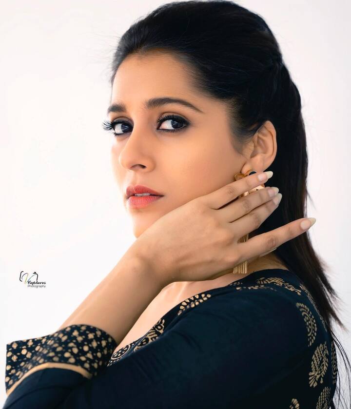 రష్మి గౌతమ్ అందమైన ఫోటోలు