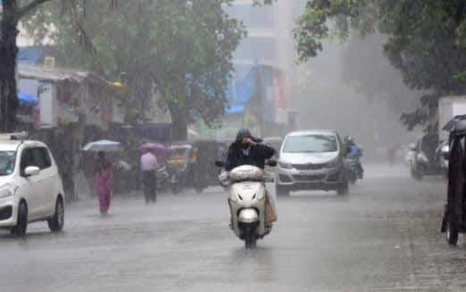 Weather Today Update: Flood in Gujarat-Assam, there will be heavy rains in these states including Delhi this week Weather Today Update: ગુજરાત-આસામમાં પૂર, આ અઠવાડિયે દિલ્હી સહિત આ રાજ્યોમાં ધોધમાર વરસાદની આગાહી