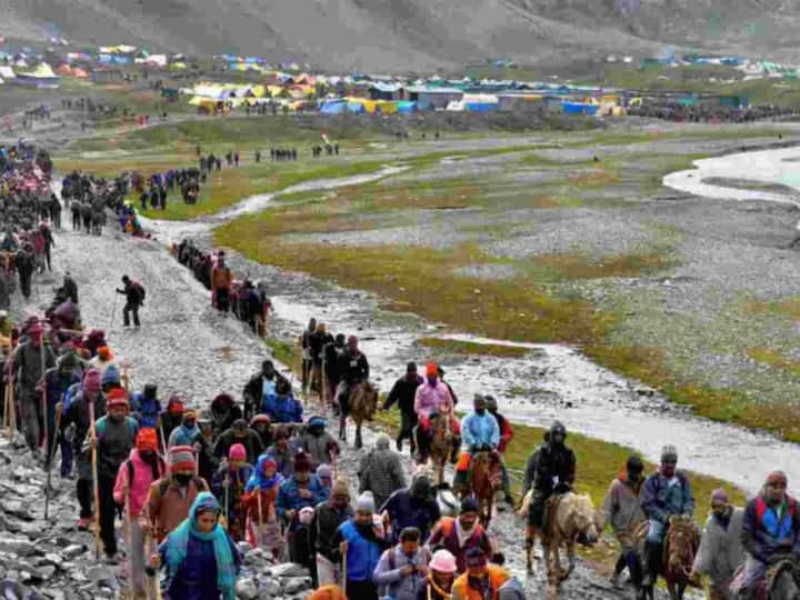 जर तुम्ही अमरनाथच्या यात्रेला जाणार असाल तर सुरुवातीला तुम्हाला चालण्याची सवय करुन घ्यावी लागणार आहे.