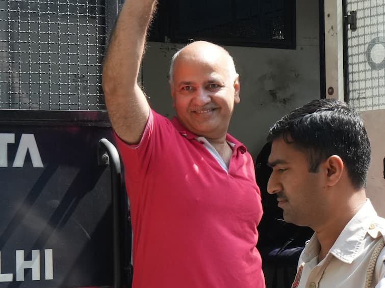 Delhi HC Dismisses Manish Sisodia's Bail Plea In ED's Case Over Excise Policy Delhi HC Dismisses Manish Sisodia's Bail Plea In ED's Case Over Excise Policy