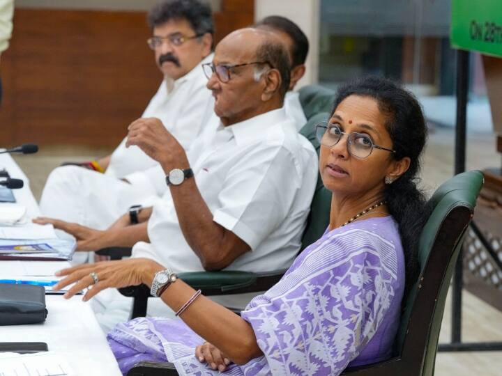 Maharashtra NCP Crisis: 'अजित पवार अपनी मर्जी से नहीं गए', AIMIM प्रवक्ता का दावा- शरद पवार जी खुद बिछाई है बिसात