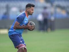 मुकेश कुमार को IPL के दौरान धोनी से मिली थी खास सलाह, बताया कंधे पर हाथ रख क्या कही थी बात