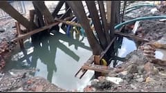 জিঞ্জিরাবাজারে পানীয় জলের পাইপ ফেটে বিপত্তি, সকালে বেহালা ও মহেশতলায় বন্ধ সরবরাহ