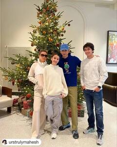 Mahesh Babu Daughter : டைம்ஸ் ஸ்கொயரில் ஜொலி ஜொலிக்கும் மகேஷ் பாபுவின் செல்ல மகள் சித்தாரா!