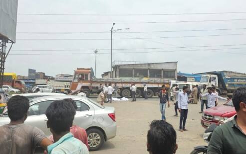 2 people died An accident in Ahmedabad Ahmedabad:  ઓઢવ રીંગ રોડ પર હિટ એન્ડ રન, બે લોકોના ઘટના સ્થળે જ મોત 