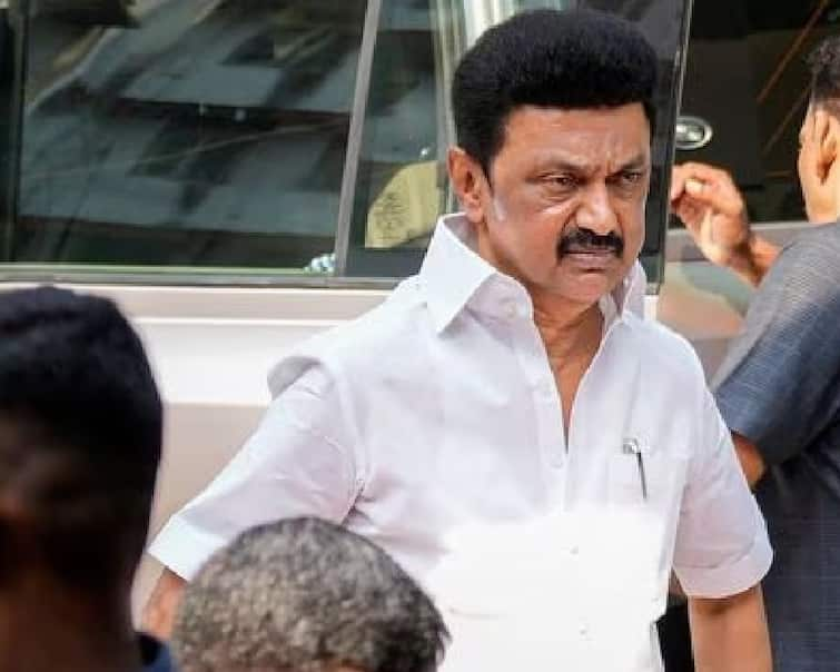 Chief Minister M.K.Stalin was discharged from Chennai Apollo Hospital after treatment M.K.Stalin Discharged: மருத்துவமனையில் இருந்து டிஸ்சார்ஜ்.. வீடு திரும்பினார் முதலமைச்சர் மு.க.ஸ்டாலின்..!