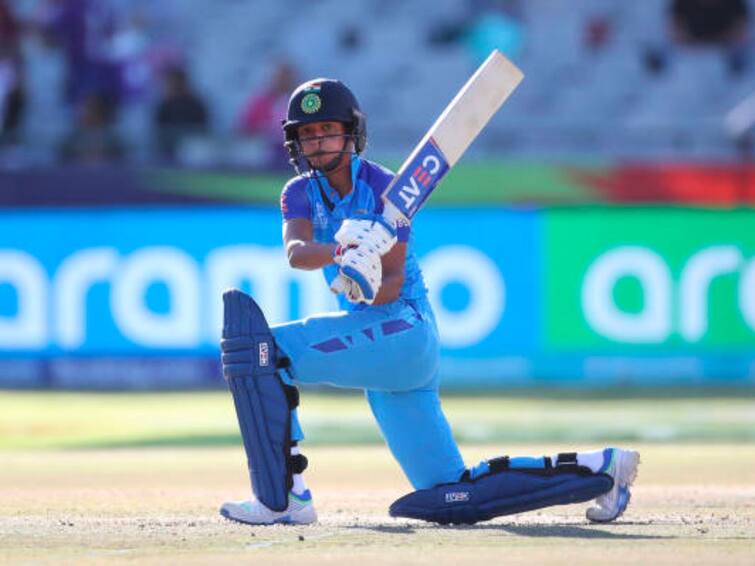 Harmanpreet, Mandhana Drop A Place Each In ODI Batting Chart; Deepti Holds On To Third In T20I All-Rounder List Harmanpreet, Mandhana Drop A Place Each In ODI Batting Chart; Deepti Holds On To Third In T20I All-Rounder List
