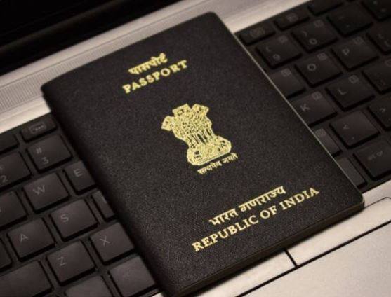 ਹਾਲਾਂਕਿ, ਕੀ ਤੁਸੀਂ ਕਦੇ ਸੋਚਿਆ ਹੈ ਕਿ ਪਾਸਪੋਰਟ ਦੇ ਵੱਖ-ਵੱਖ ਰੰਗ ਕਿਉਂ ਹੁੰਦੇ ਹਨ ਅਤੇ ਉਹ ਵੱਖ-ਵੱਖ ਰੰਗਾਂ ਵਿੱਚ ਕਿਉਂ ਬਣਾਏ ਜਾਂਦੇ ਹਨ।