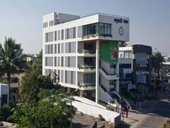 संपूर्ण जिल्हा अजित पवार आणि छगन भुजबळ यांच्यासोबत; नाशिक राष्ट्रवादी कार्यालयाबाहेर कार्यकर्त्यांची गर्दी