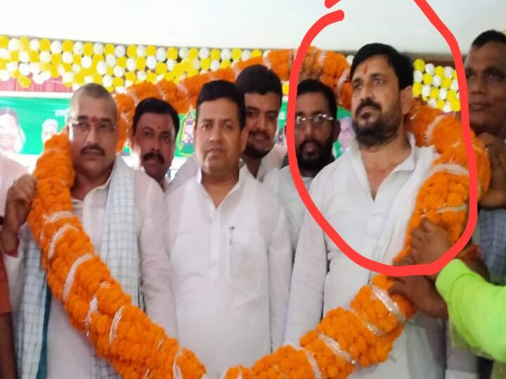Bihar Nalanda RJD leader Arunesh Yadav accused of murder attended the party meeting Police did not get clue ann Nalanda News: नालंदा में पार्टी की बैठक में शामिल हुआ हत्या का आरोपी RJD नेता, पुलिस को भनक तक नहीं लगी