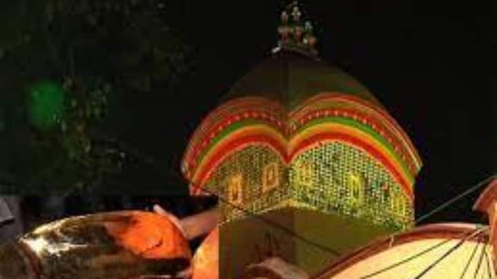ভক্তজনের বিশ্বাস, যে-যেখানে আছেন, মায়ের কাছে এলেই মনের বাসনা পূর্ণ হয়।