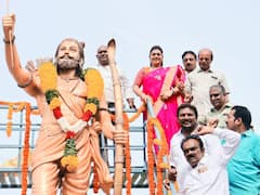 సీఎం జగన్ కాలిపై వెంట్రుక కూడా పీకలేరు - మంత్రి రోజా ఘాటు వ్యాఖ్యలు